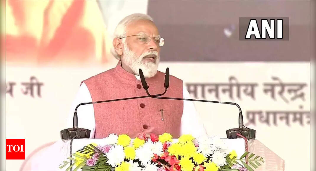 Live: Kashi turns into a fortress for two days