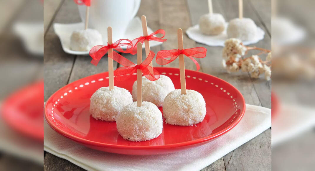 Snowball Cookies Recipe: How To Make Christmas ​Snowball Cookies At Home | Christmas snowball cookie