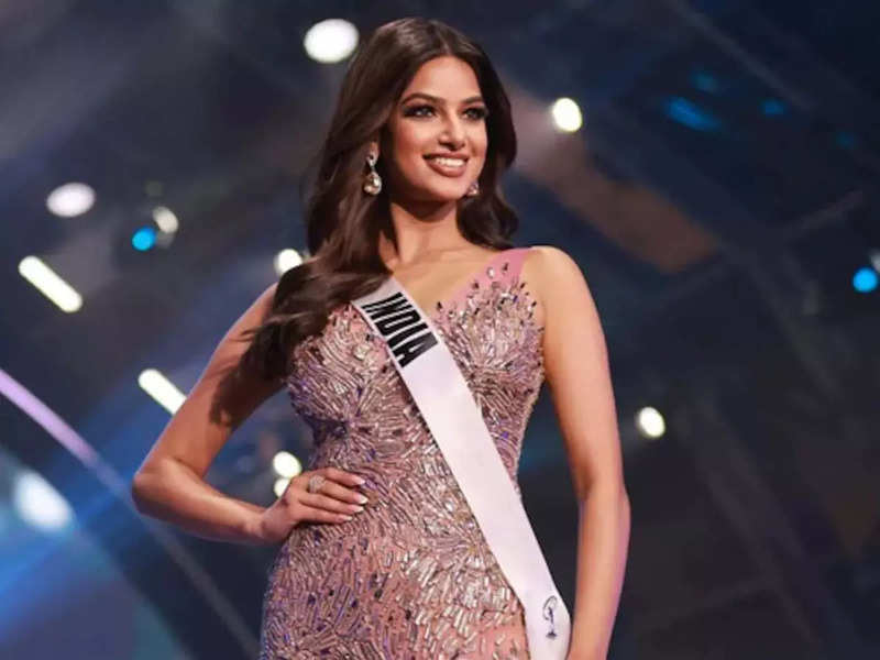 India S Harnaaz Sandhu Crowned Miss Universe 21 Hindi Movie News Times Of India