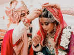 Paras Madaan marries girlfriend Soumita Das in a traditional ceremony, wedding photos of the couple surface online