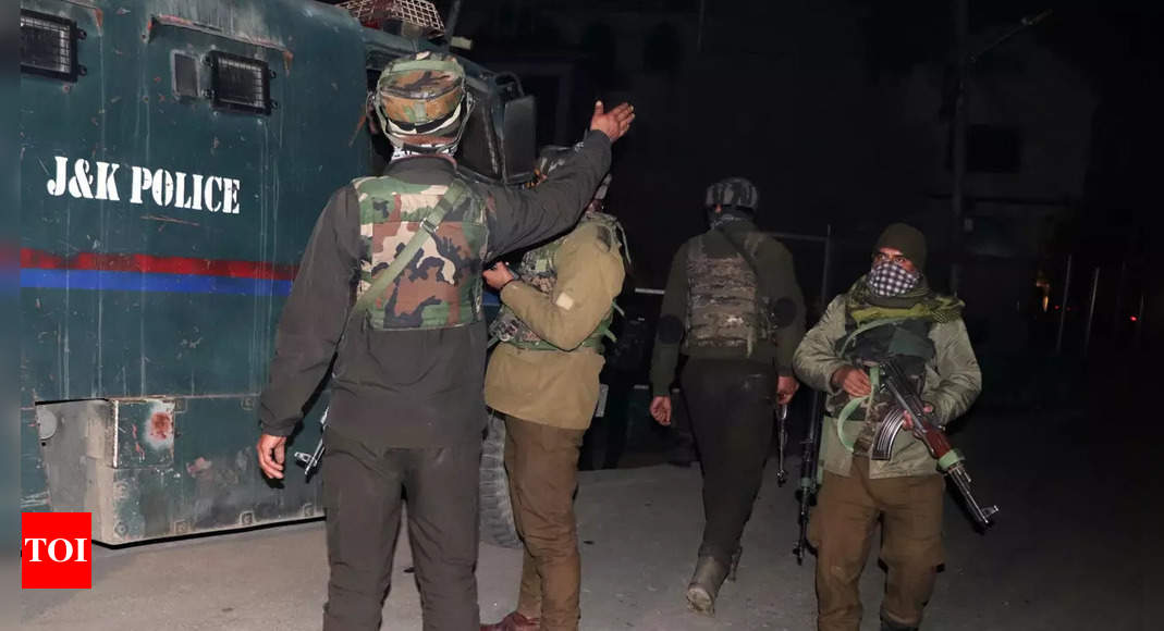 Death Toll In J&K Terror Attack Rises To 3 As Cop Succumbs To Injuries ...