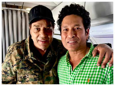Two legends in one frame! Dharmendra meets Sachin Tendulkar on a flight; calls him 'mera pyaara beta' – See pic