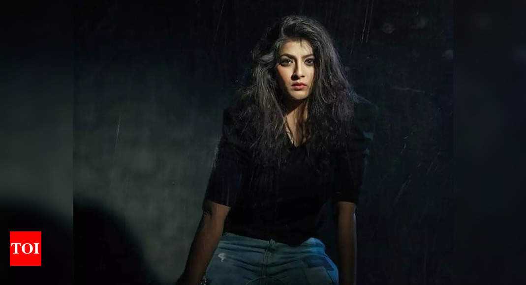 Varalaxmi Sarathkumar joins Samantha Ruth Prabhu's Yashoda