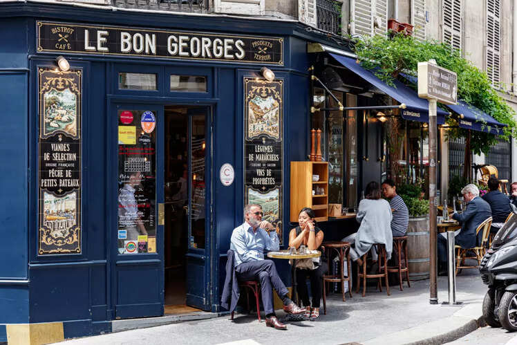 Spend a fortnight in Paris