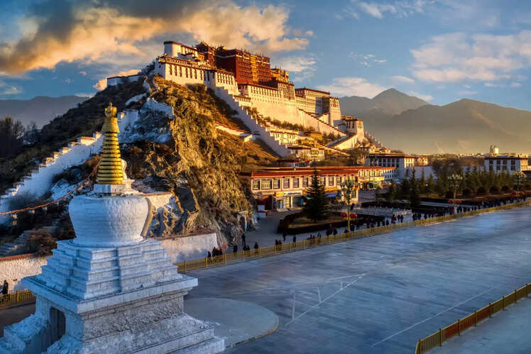 Visit Tibet's Potala Palace