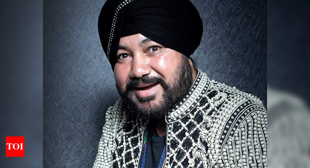 Daler Mehndi and Rekha Bhardwaj lend their magical vocals for Tabbar song  Turiya Turiya