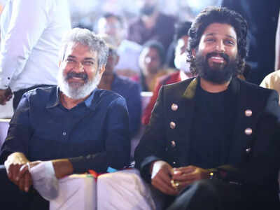 Allu Arjun thanks SS Rajamouli for attending the pre-release event of  'Pushpa' | Telugu Movie News - Times of India
