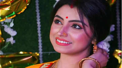 Actress Tanushree Bhattacharya Bose blessed with a baby girl