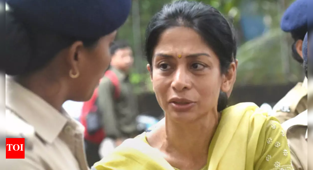 Sheena Bora is alive, in Kashmir: Indrani writes to CBI