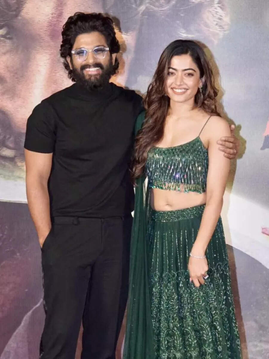 In pics: Allu Arjun and Rashmika Mandanna at Pushpa's promotional event |  Times of India
