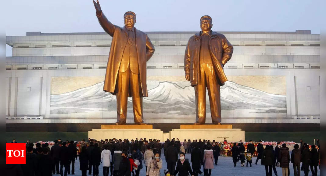 김: 김 10세 미만으로 북한은 거의 변하지 않았지만 인생은 어려워졌다