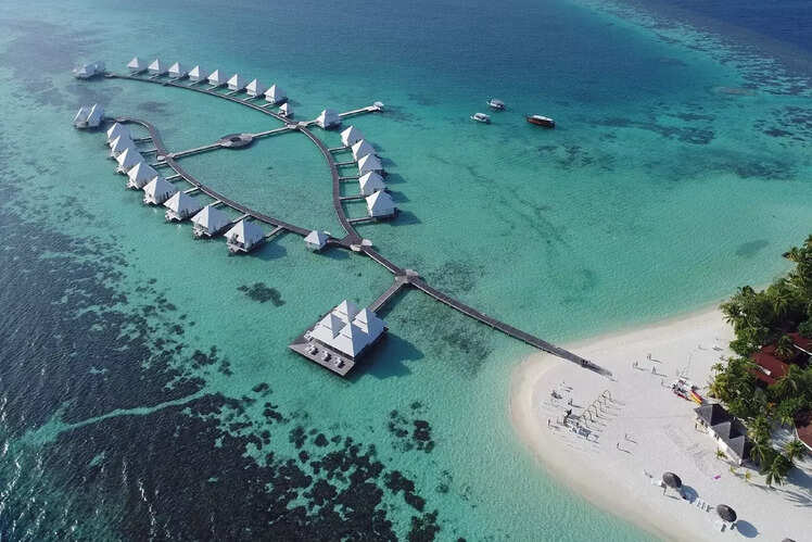 Diamonds Athuruga Beach & Water Villas