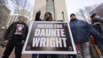 Prosecutor: Minnesota cop negligent in Daunte Wright’s death