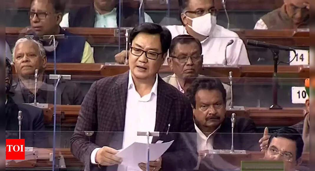 Lok Sabha passes poll reforms bill amid opposition protest over Aadhaar link