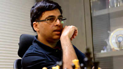 Viswanathan Anand shocked by Fabiano Caruana