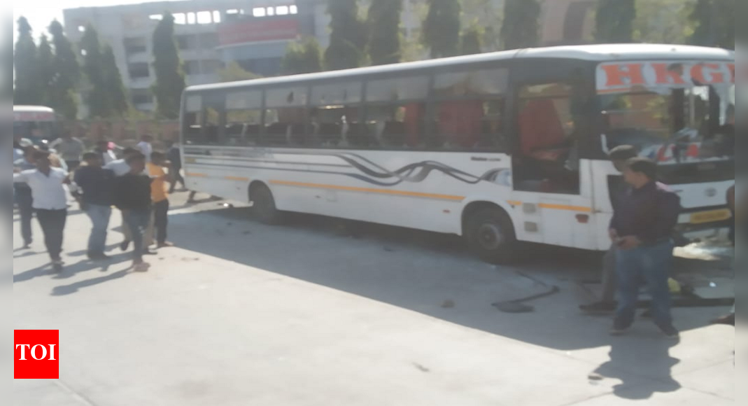 Nagpur 5 yearold mowed down by school bus on Umred road Nagpur News