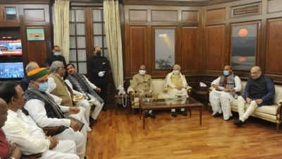When Sonia Gandhi gave photo-op with PM Modi, Lok Sabha speaker Om Birla a miss