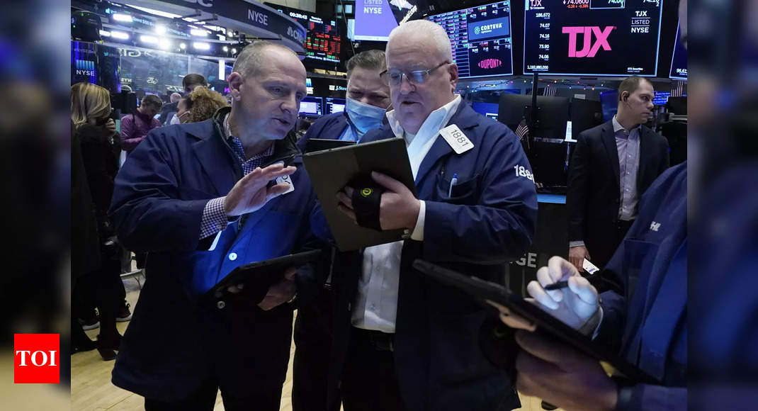 US stocks end at record high as Omicron fears ebb – Times of India