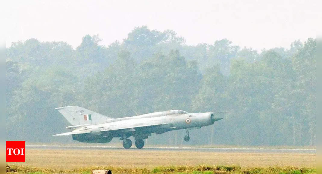 iaf: Pilot tewas saat MiG-21 jatuh, kematian ke-3 dalam kecelakaan ke-5 tahun ini |  Berita India