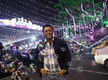 
Leander: Man, it is beautiful to be back home in Kolkata for Christmas!
