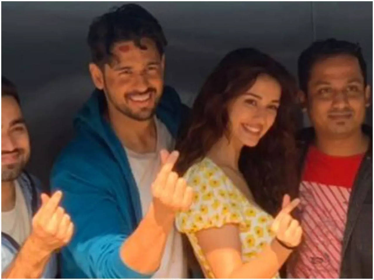 Disha Patani shares a fond moment with co-star Sidharth Malhotra from the  sets of 'Yodha' as she wraps shooting | Hindi Movie News - Times of India