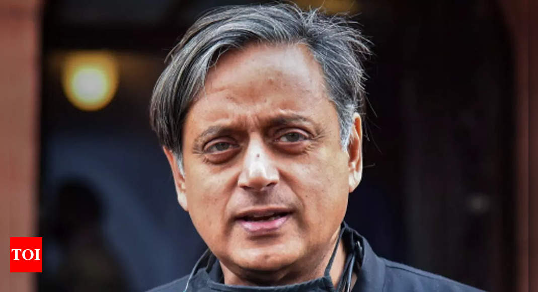 hindutva-two-years-ago-still-relevant-shashi-tharoor-on-old-post