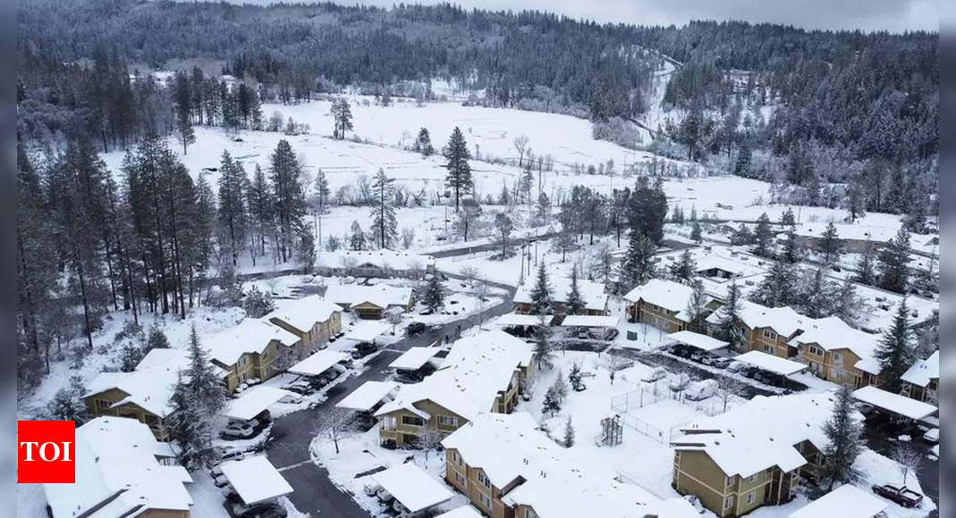 Winter snow, cold slam Northwest and Sierra : 'So difficult'