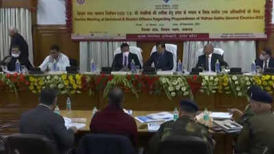 EC team in UP: Political parties urge poll panel not to delay assembly polls