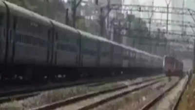Railways gives stoppage to 23 pairs of trains at Patna Saheb