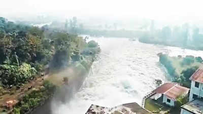 Maharashtra releases 3tmcft water to Karnataka suddenly