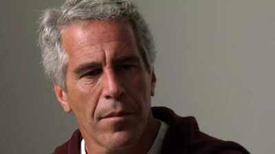 US drops charges against guards on duty when Epstein committed suicide