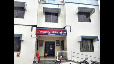 Two mamlatdars among four held for liquor party in Malpur