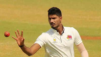 Picture of Minad Manjrekar