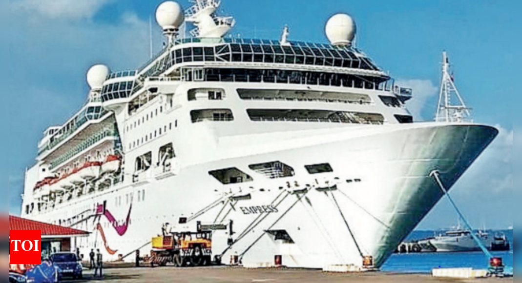 Mumbai cruise crew +ve, Goa stops 2k onboard for tests