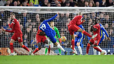 Chelsea battle back to deny Liverpool title-race revival in Premier League