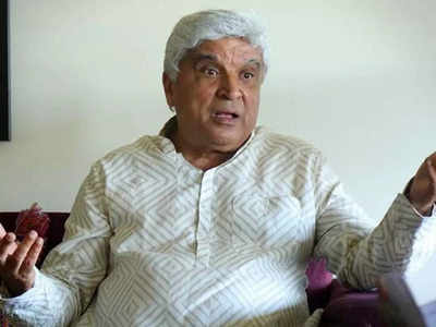 Javed Akhtar "appalled" with everyone's silence over the harassment of Muslim women