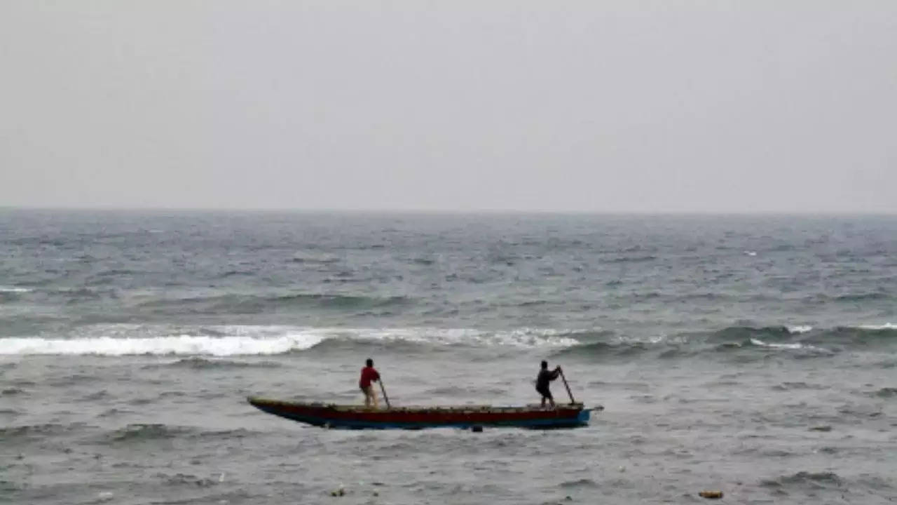 Vizag: Clash over use of ring nets, group sets fishing boat on fire