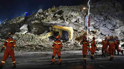 14 killed in Chinese construction site landslide