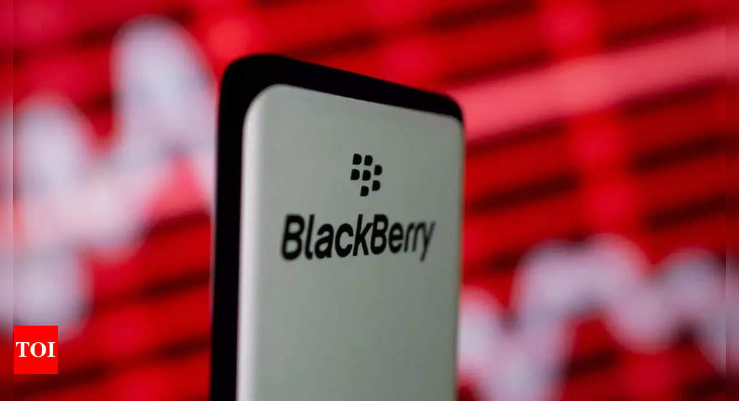 BlackBerry ends service on its once-ubiquitous mobile devices