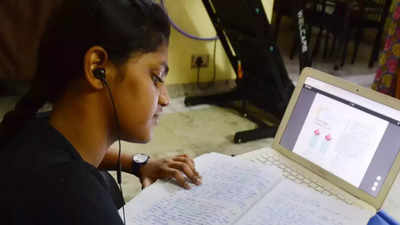 Punjab cabinet approves one-time Rs 2,000 internet allowance for students