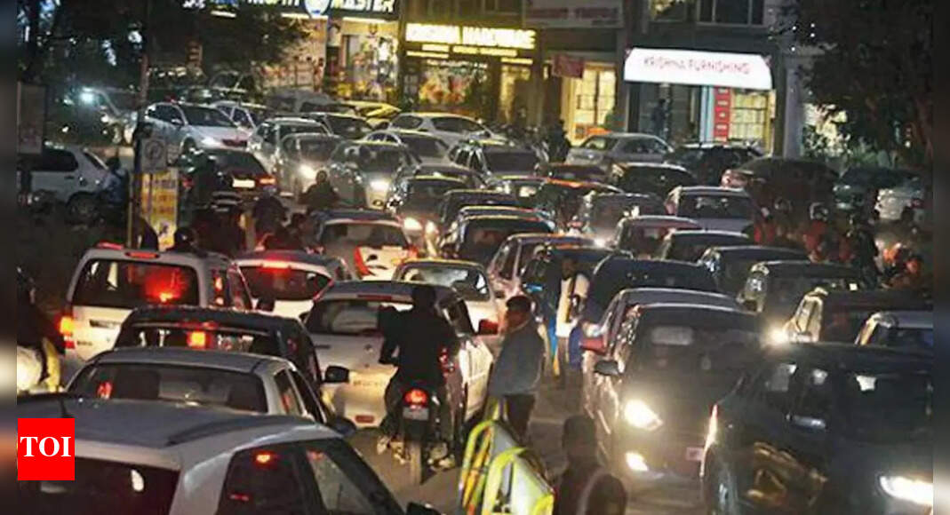 Nagar Mp Nagar Turns Into Traffic Choke Zone Bhopal News Times of