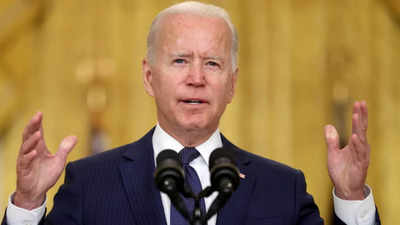Biden urges concern but not alarm in US as Omicron cases rise
