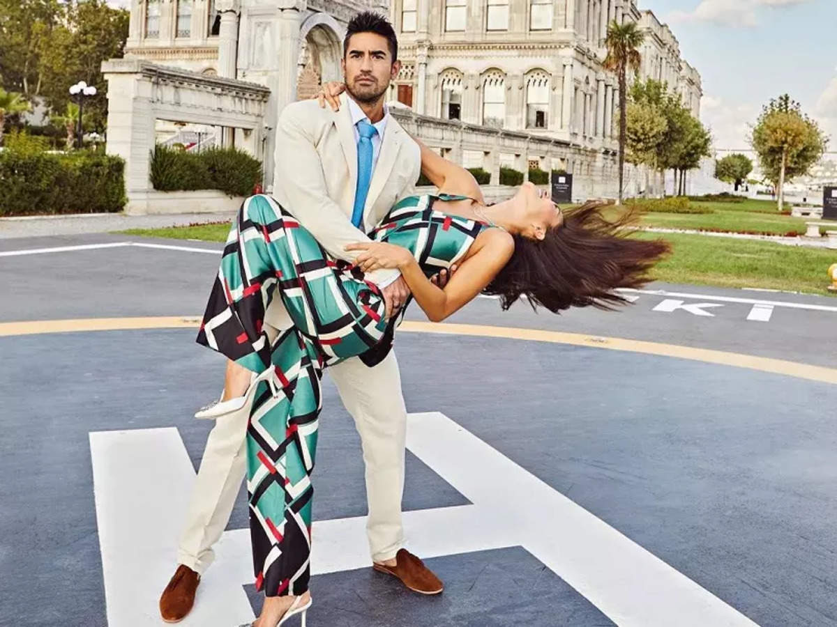 Pia Wurtzbach and beau give us major couple goals; watch the video!