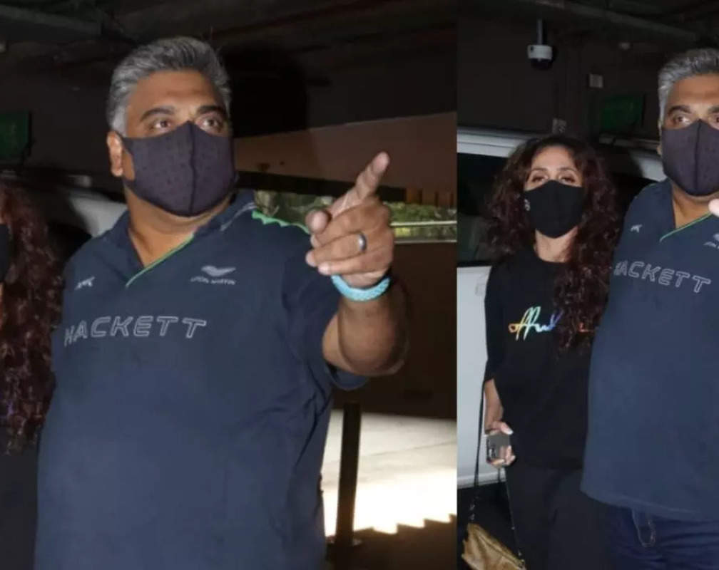 
Ram Kapoor questions paps for not wearing masks as he gets spotted at the airport with wife Gautami
