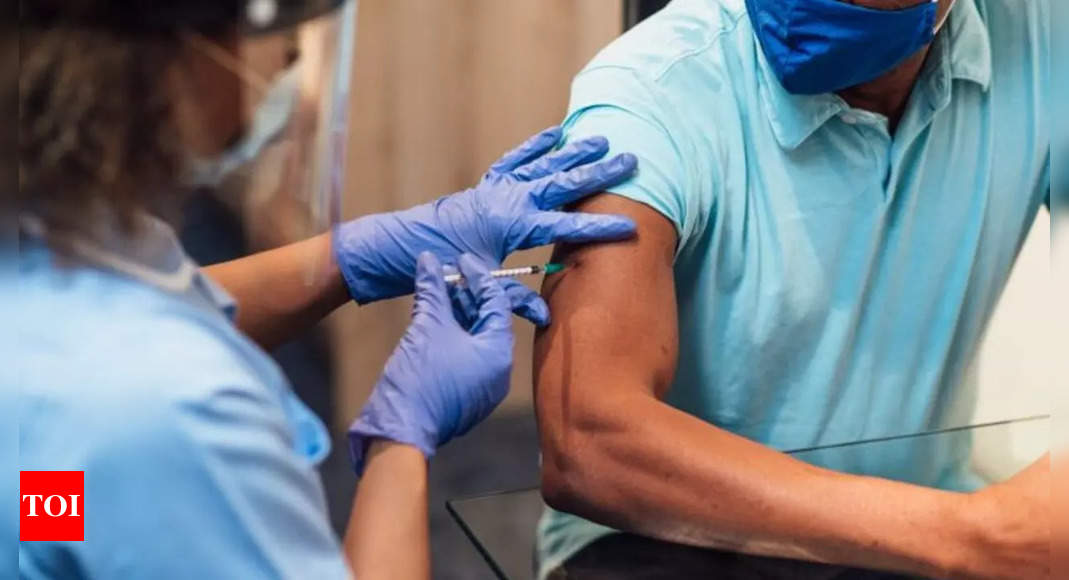 Panama tightens vaccination requirements for public officials as Covid cases rise