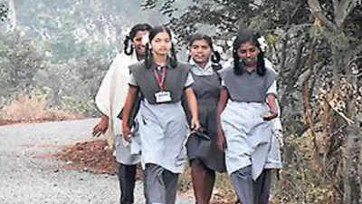 Uncertainty over offline classes for Kolhapur school students