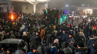 President seeks Russian help as chaos rules street: Almaty Kazakhstan protests