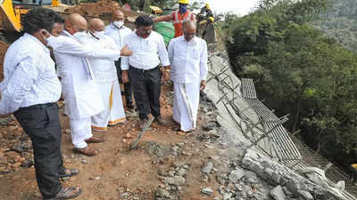 Andhra Pradesh: Ghat road repair work gets TTD admin anxious as Vaikunta Ekadasi festival is week away