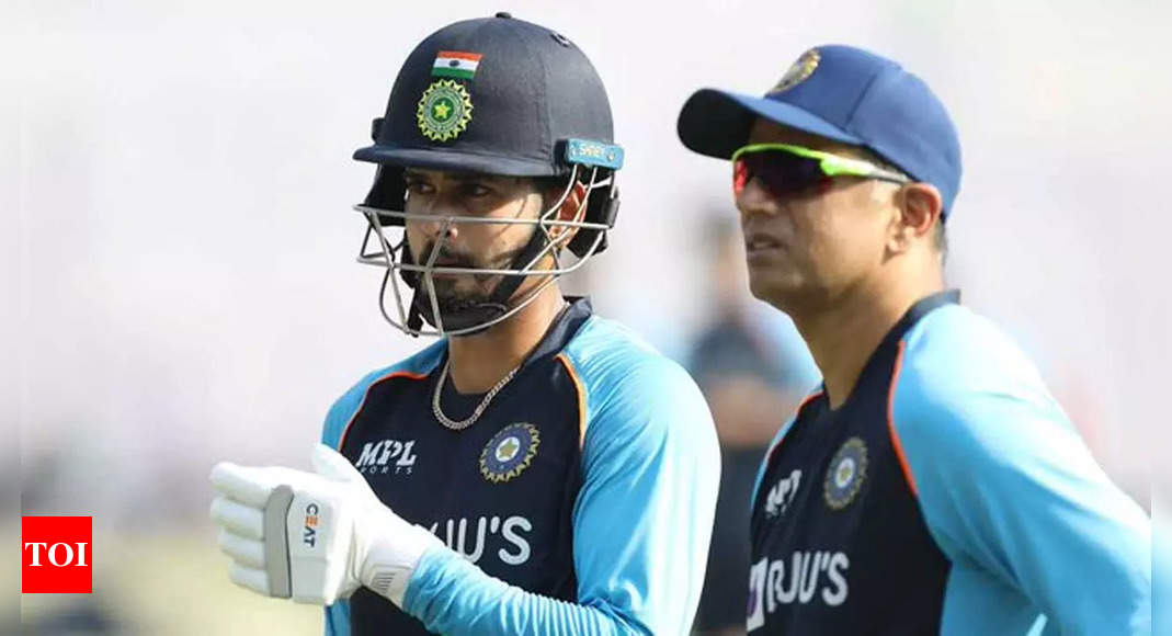 , Vihari &amp; Shreyas might have to wait for regular chances, indicates Dravid, The World Live Breaking News Coverage &amp; Updates IN ENGLISH