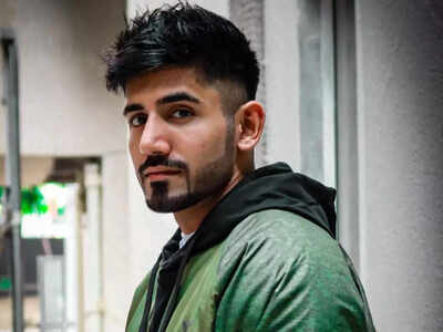 bijlani: TV actor Arjun Bijlani wins 'Khatron Ke Khiladi 11'; takes home Rs  20 lakh prize money & a car - The Economic Times